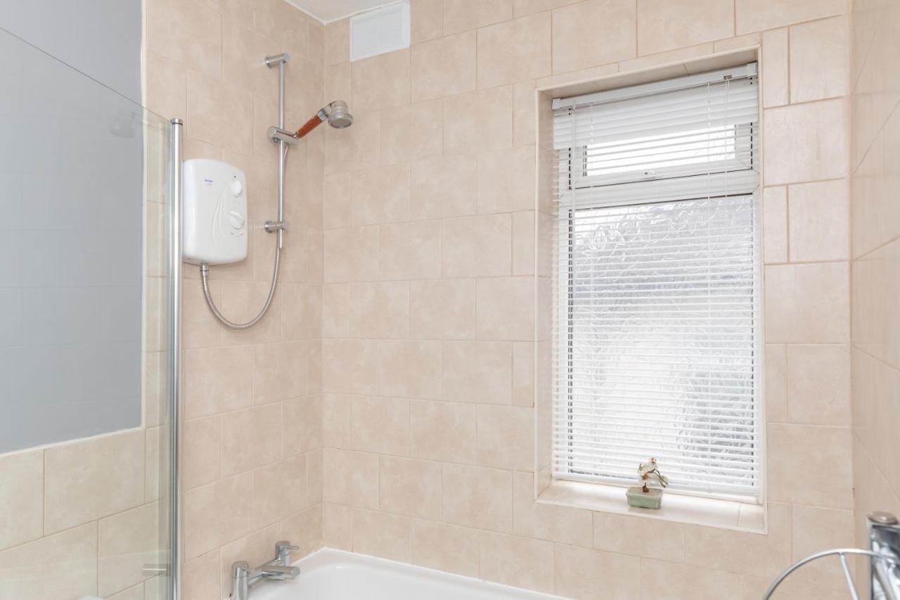 Leeds City Centre Spacious House Free Parking And Wi-Fi Zewnętrze zdjęcie